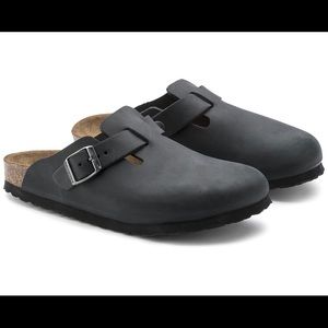 New Birkenstock black oiled leather clogs (38)